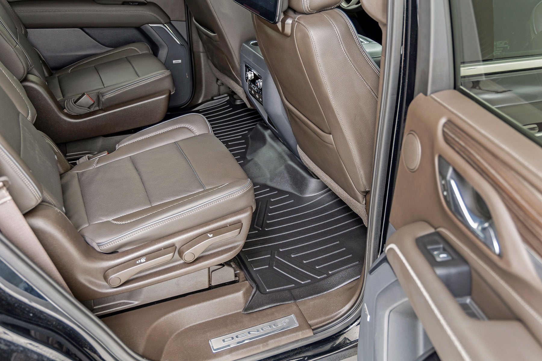 Rough Country Floor Mats FR & RR FR/RR Bucket Chevy/GMC Tahoe/Yukon (21-22) M-21712