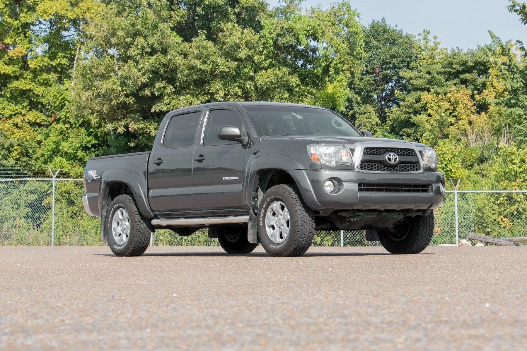 Rough Country M1 Leveling Struts Monotube 0-2" Toyota Tacoma 2WD/4WD 05-22 502075
