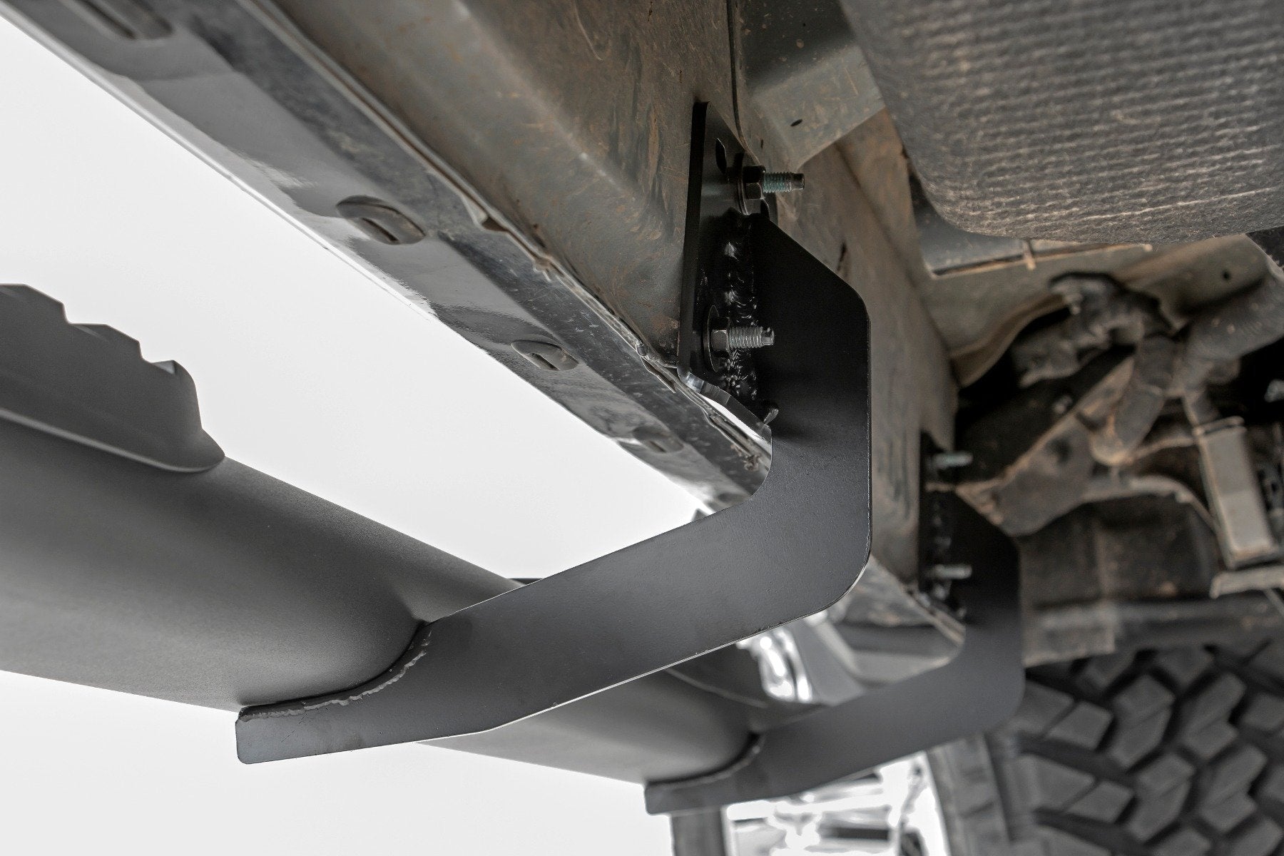 Rough Country Dodge Oval Nerf Step Bars 19-21 Ram Crew Cab 21004