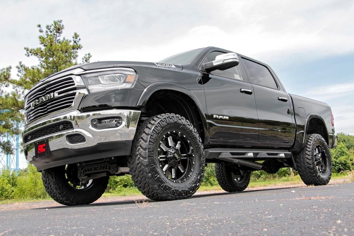 Rough Country 6" Lift Kit Struts 19-25 for Ram 1500 4WD 22" Factory Wheel Models -5