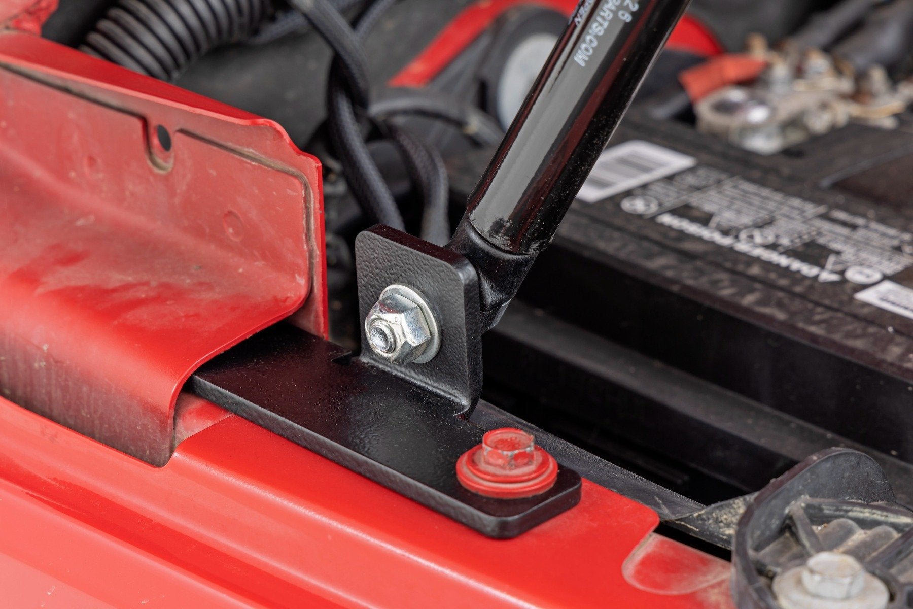 Hydraulic Hood Assist Jeep Wrangler JK/JKU (07-18) 10643