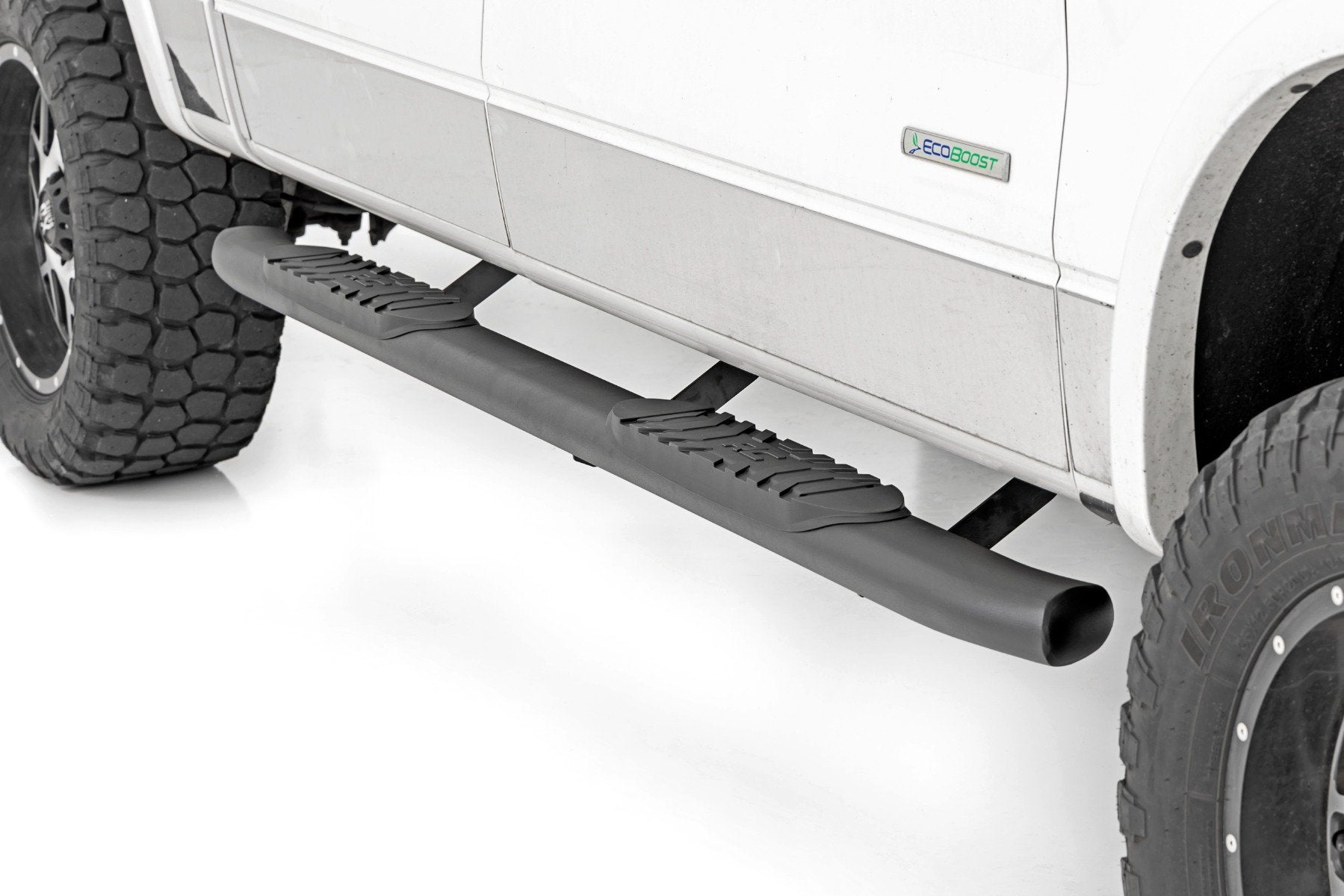 Rough Country Oval Nerf Step Crew Cab Black Ford F-150 2WD/4WD 2009-2014 21007