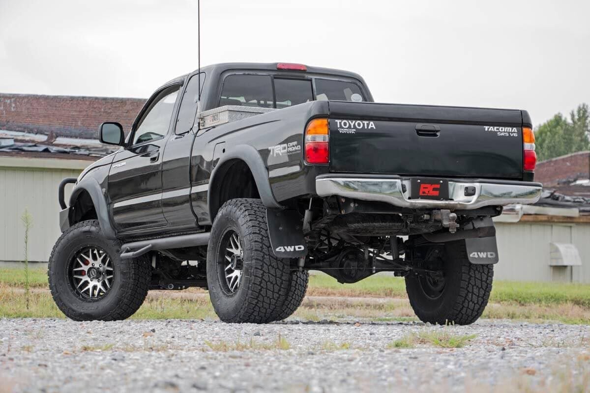 Rough Country 6in Suspension Lift Kit fits 95-04 Tacoma 74130