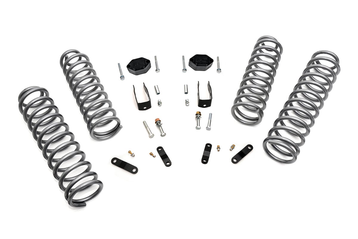 Rough Country 2.5" Susp Lift Kit w/Shock Ext for Jeep Wrangler JK 07-18 2-Door