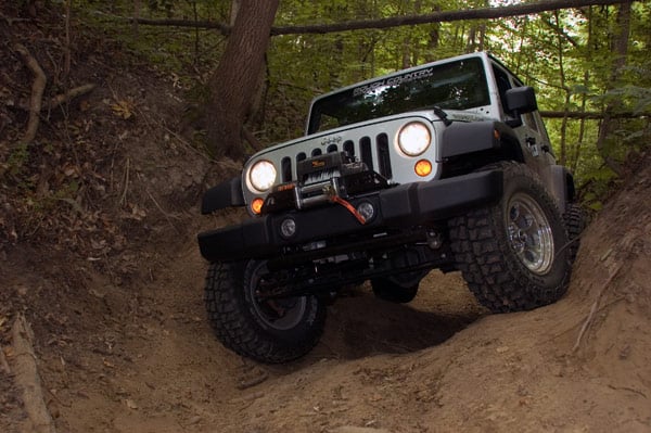 Rough Country 4" Suspension Lift Kit For Jeep Wrangler JK 07-18 w/M1 Shocks 68140