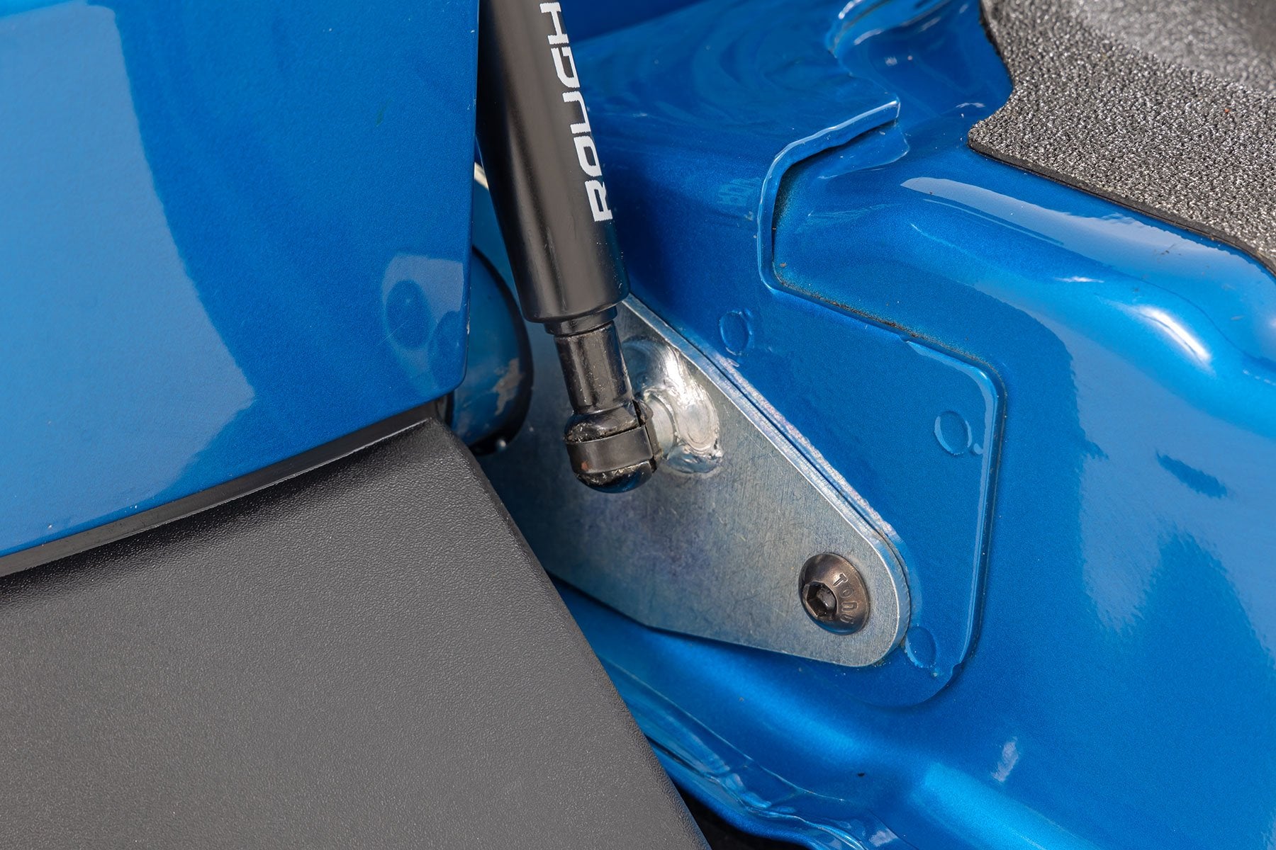 Tailgate Assist Ford Maverick 2022-2024 73211