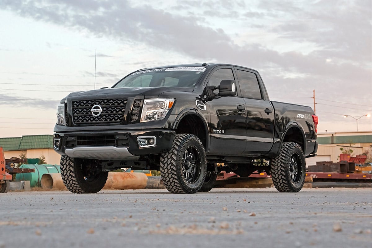 Rough Country 6in Suspension Lift Kit For Nissan Titan 17-20 4wd 87820A