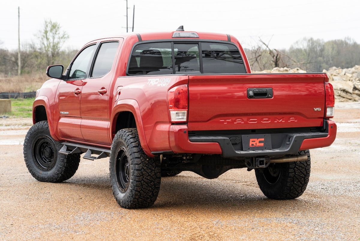 Rough Country 3.5" Lift w/N3 Struts & N3 Shocks For Toyota Tacoma 05-23 74231
