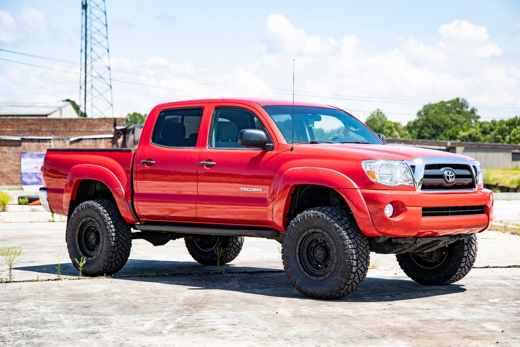 Rough Country 3.5" Lift Kit UCA N3 Struts for Toyota Tacoma 4WD/2WD 05-23 74231RED