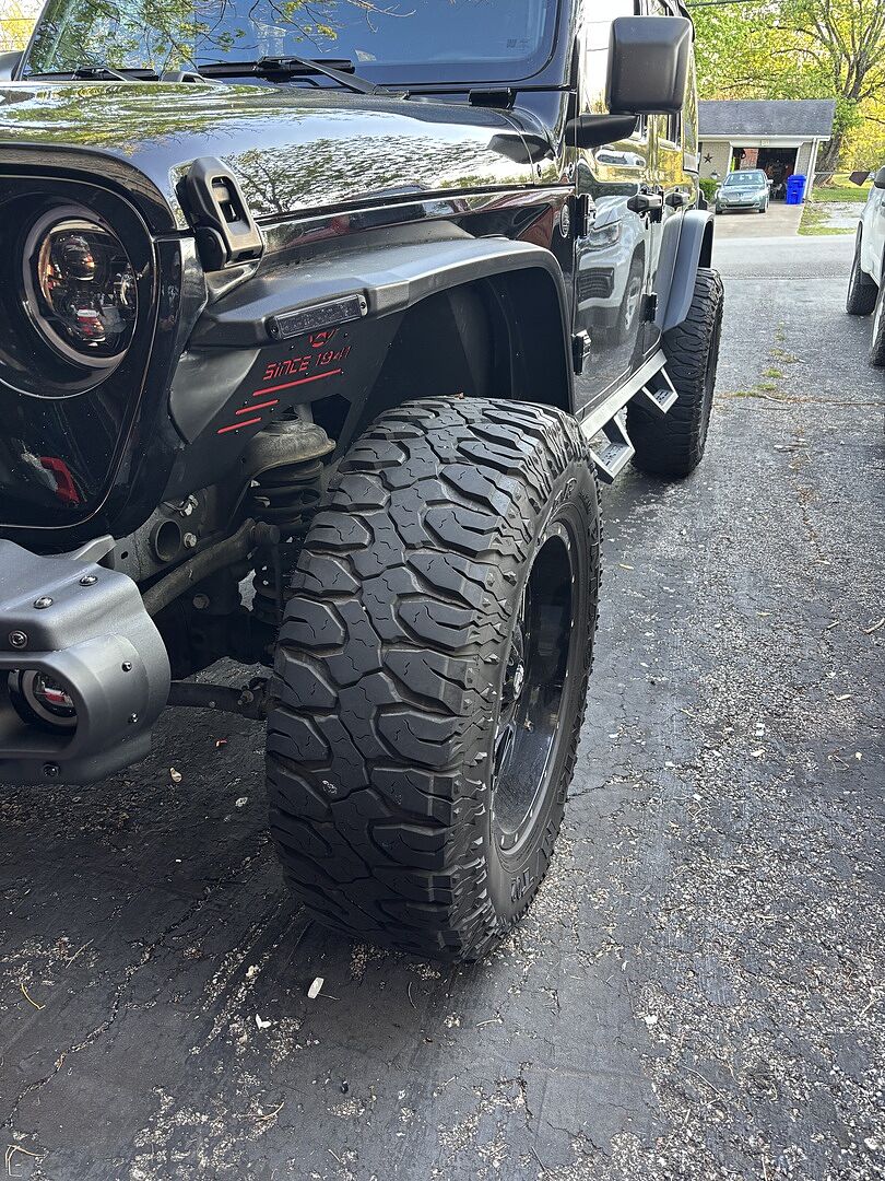 Rough Country High Clearance LED Fender Flare Kit for Jeep Wrangler JK 07-18 99037