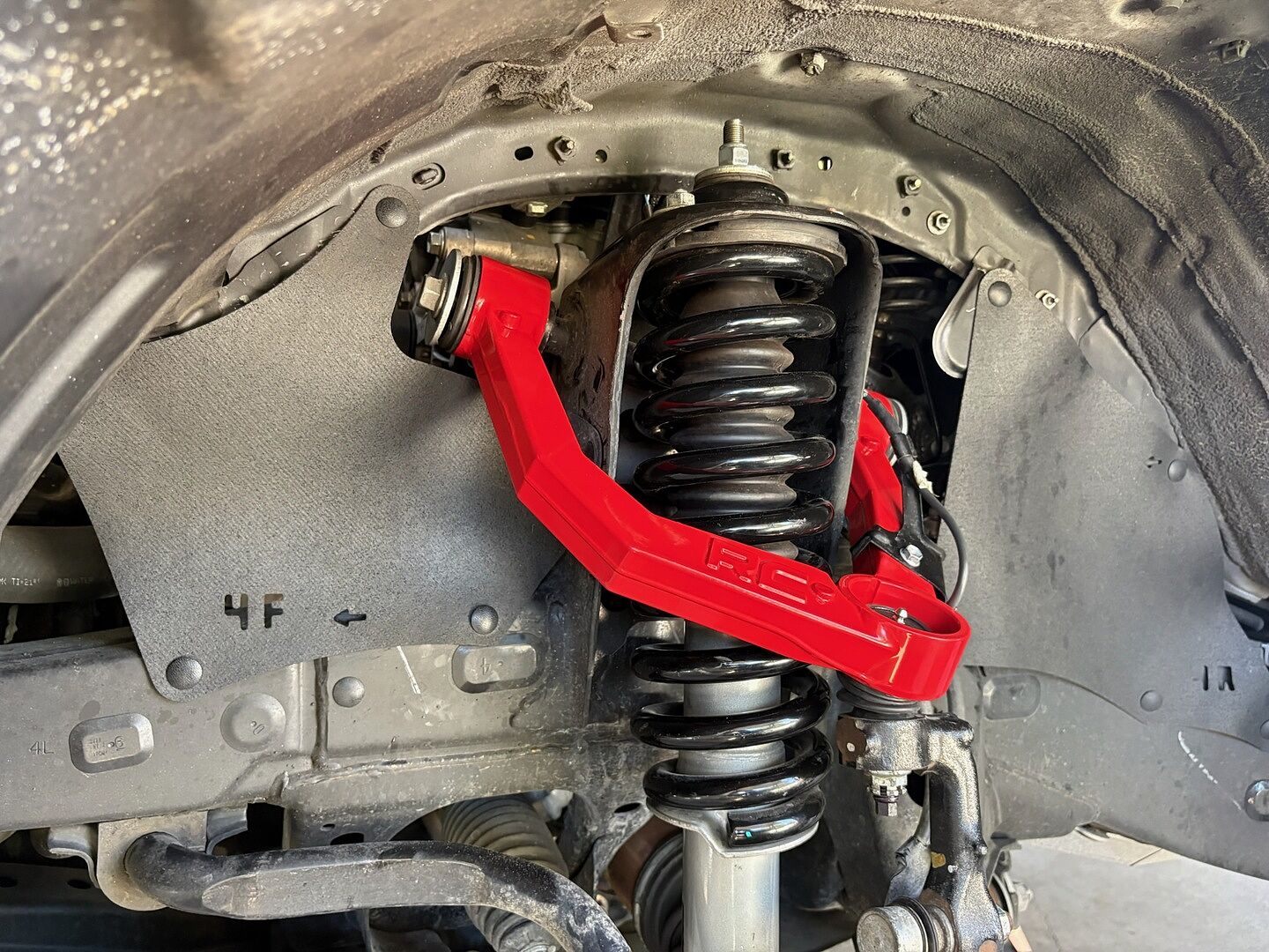 Rough Country Forged Upper Control Arms OE Upgrade for Ford F150 4WD 04-20 51034