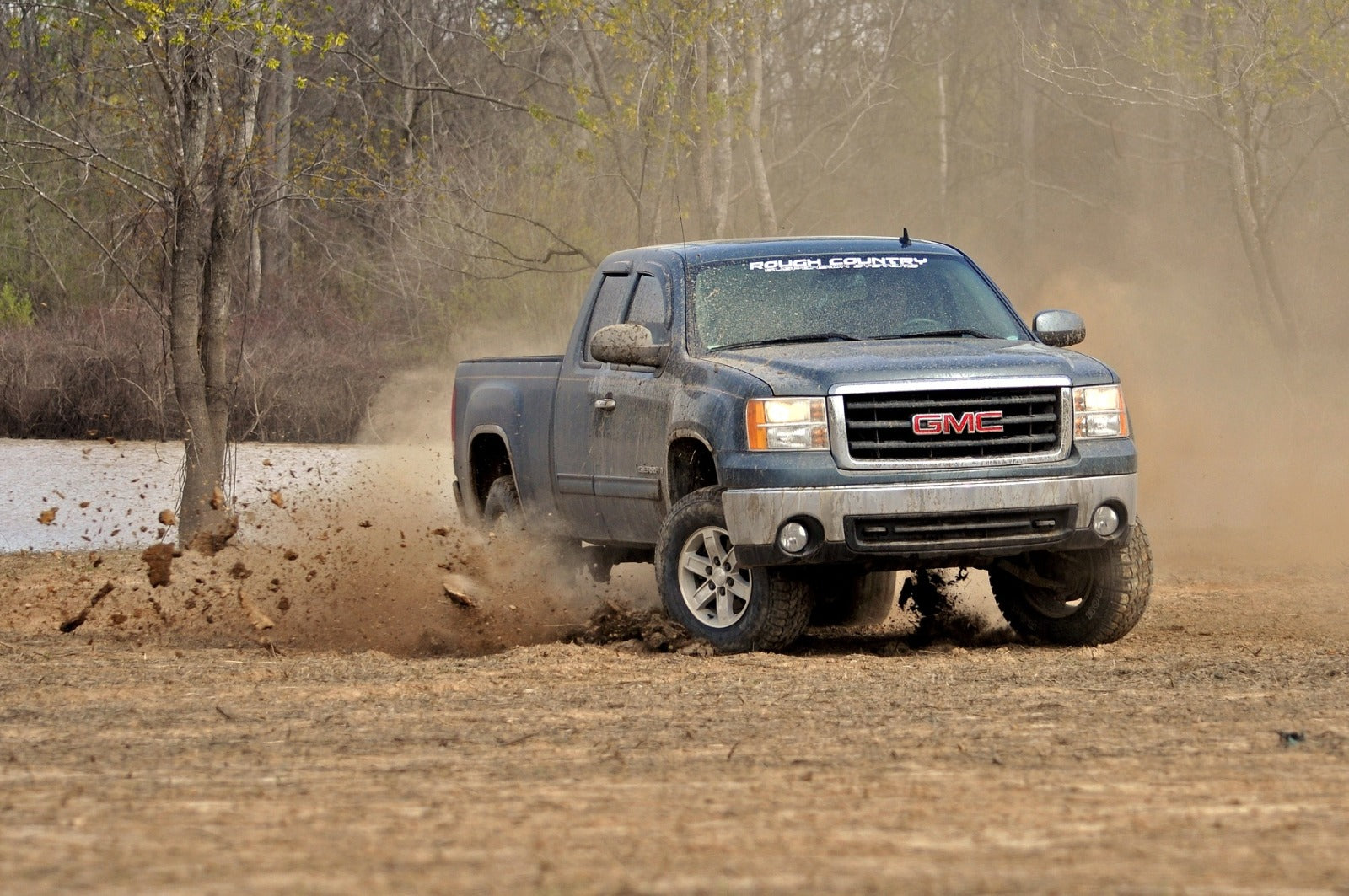 Rough Country 3in GM Suspension Lift Kit 07-13 1500 PU 2WD -4