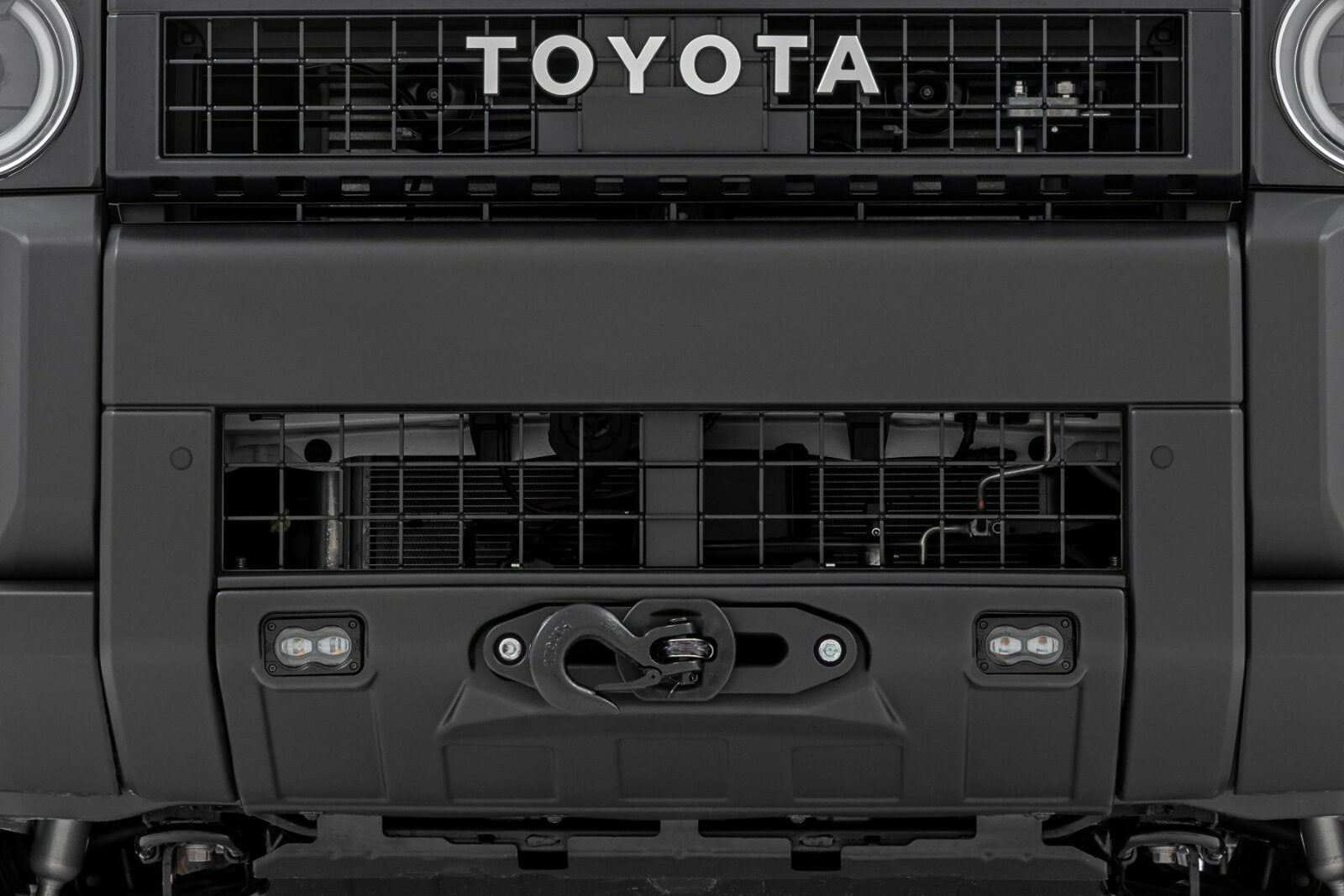 Rough Country Hidden Winch Mount Yellow SAE Fog for Toyota Land Cruiser 24-25