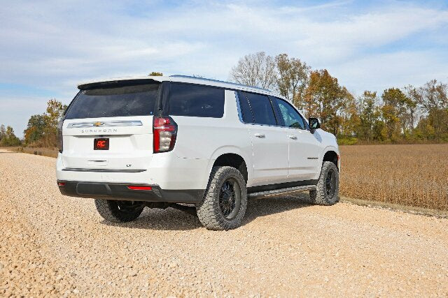 Rough Country 2" Lift Kit M1 Struts Chevy Tahoe/Suburban/Yukon 1500 4wd 21-25 11240