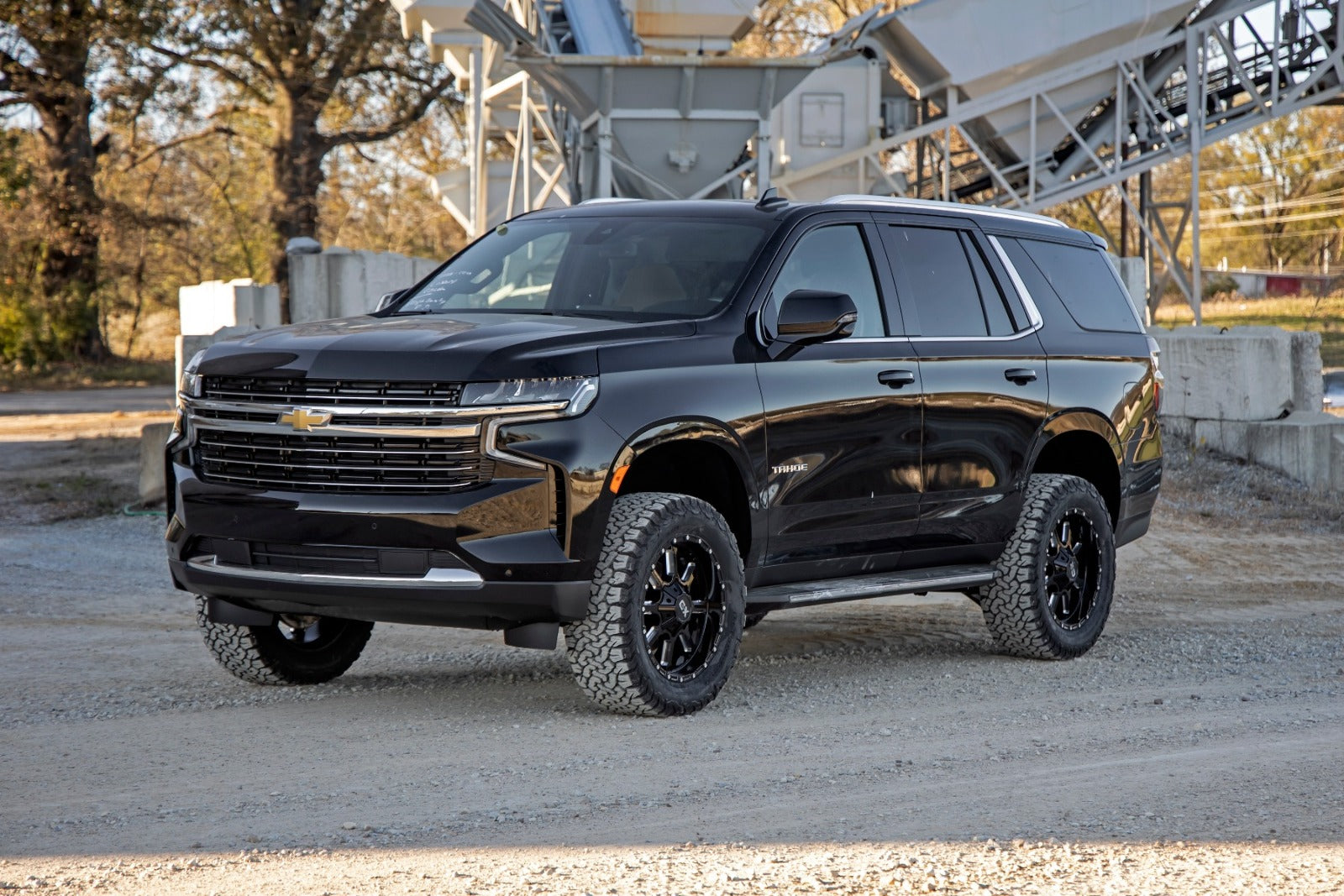 Rough Country 3.5" Lift Kit | N3 Struts | GMC Yukon/Yukon XL 1500 4WD 2021-2024 -5