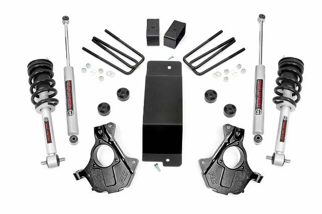 Rough Country 3.5in GM Lift Knuckle Kit w/Struts 14-18 1500 PU 4wd Cast Steel 12432