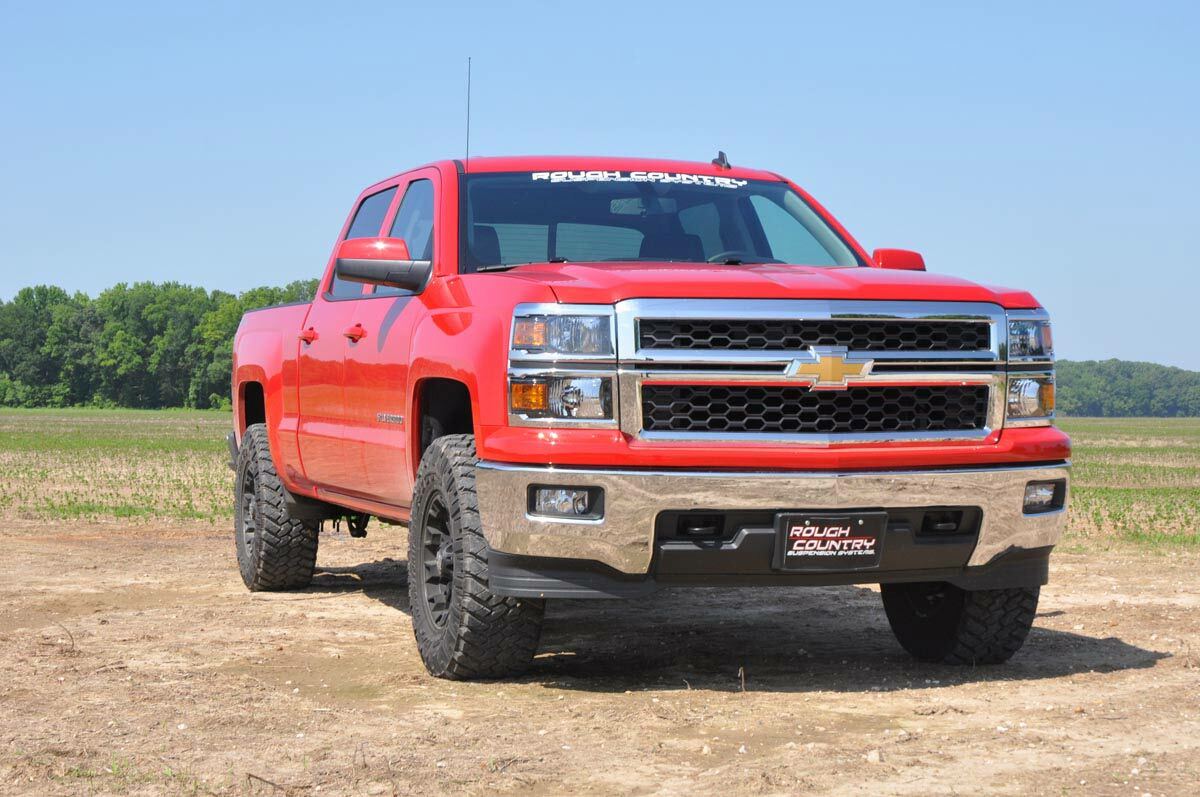 Rough Country 2.5" Lift Kit Alu/Cast Steel M1 Strut Chevy/GMC 1500 07-16 -4