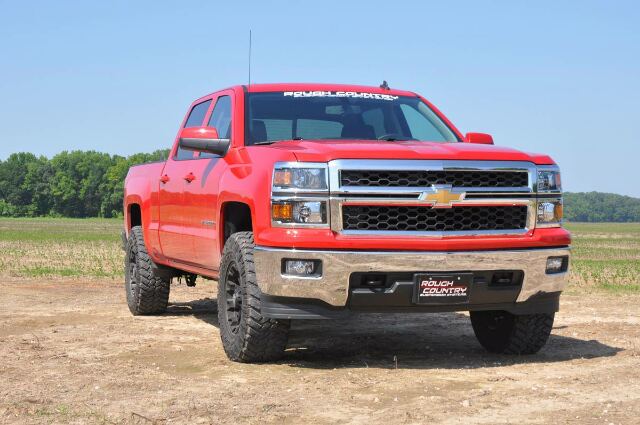 Rough Country 2.5" Lift Kit Alu/Cast Steel M1 Strut Chevy/GMC 1500 07-16 1340