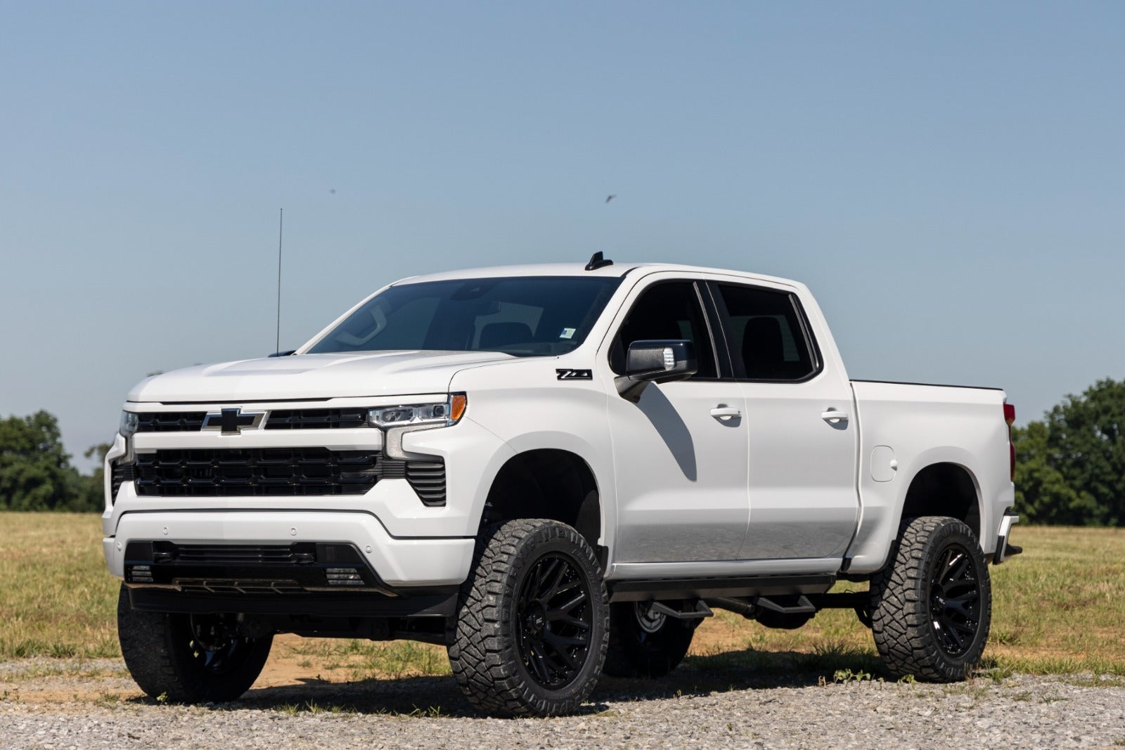 Rough Country 6" Lift | Mono Leaf Rear | Diesel | Chevy Silverado 1500 4WD 2025 -2