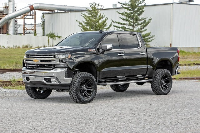 Rough Country 6" Suspension Lift Kit For 19-25 Chevy 1500 Pickup 21731