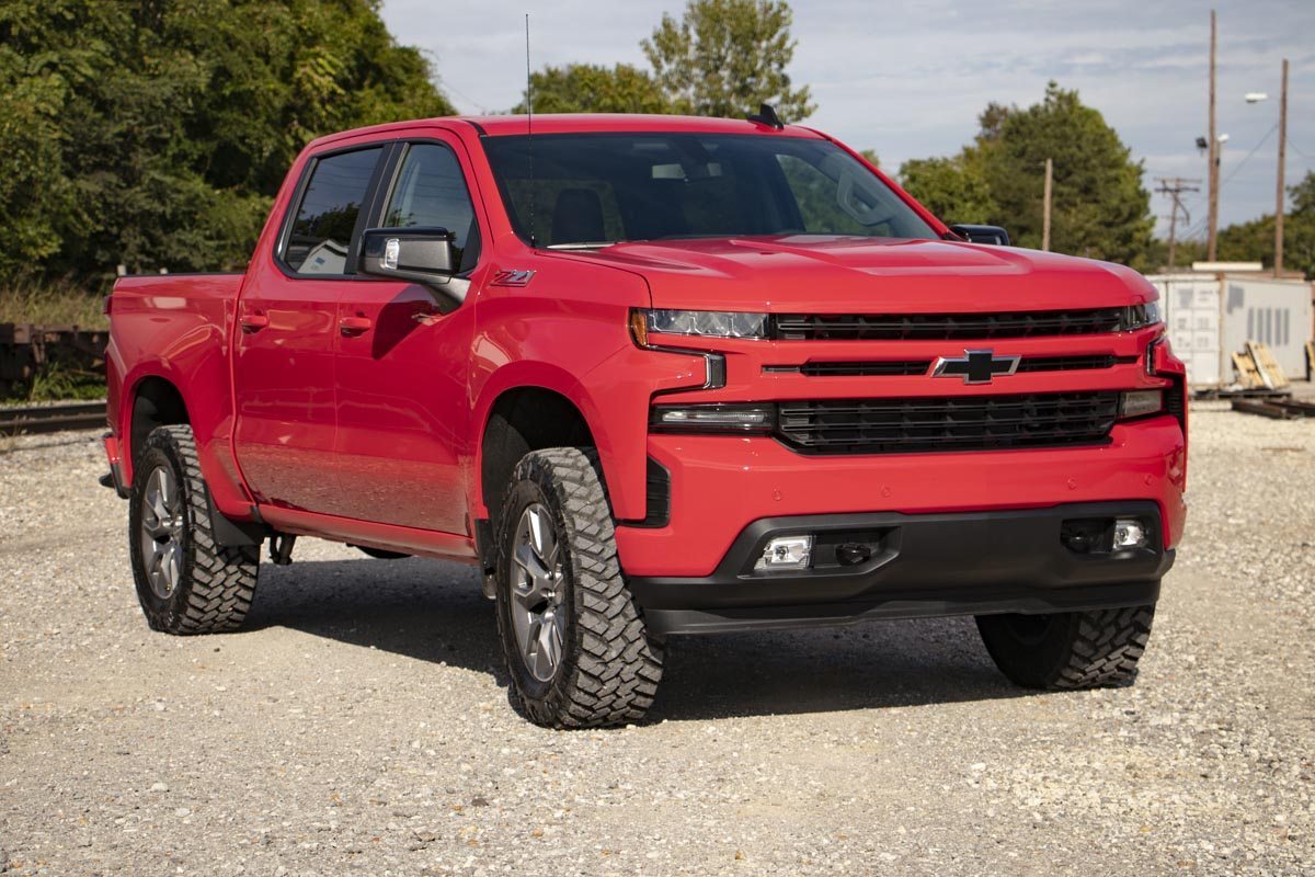 Rough Country 3.5" Lift Kit w/Forged UCA's Struts 19-22 Chevy 1500 PU 4WD/2WD -6