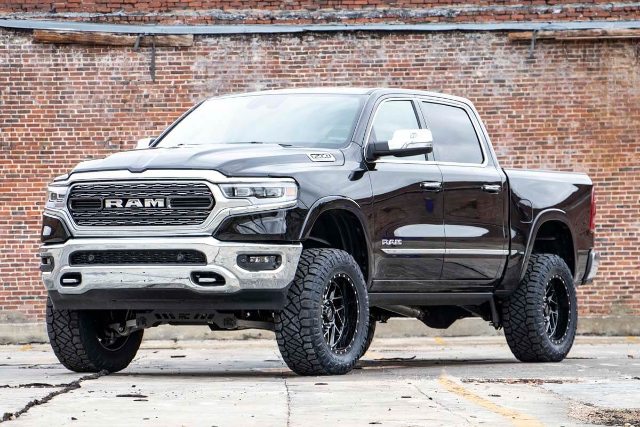 Rough Country 5in Suspension Lift Kit for Ram 1500 19-22 4wd Air Ride/22XL 34430A