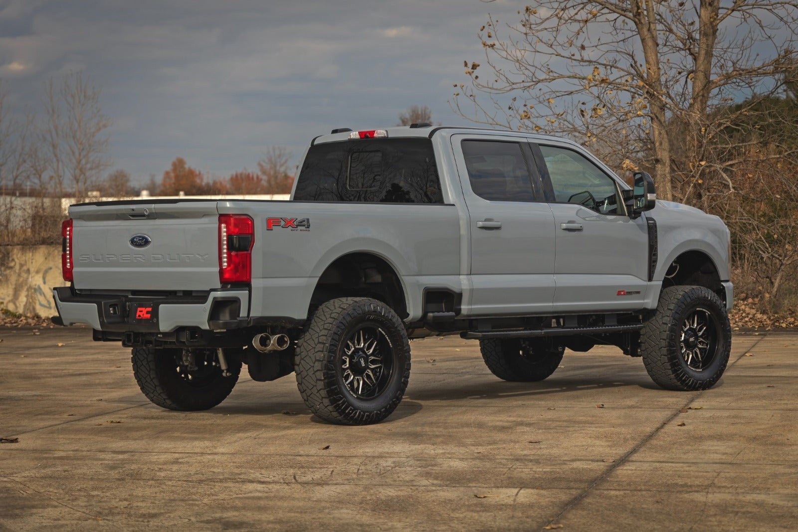 Rough Country 4.5" Lift | C/O V2 | for Ford F250/F350 Super Duty (23-25) -6
