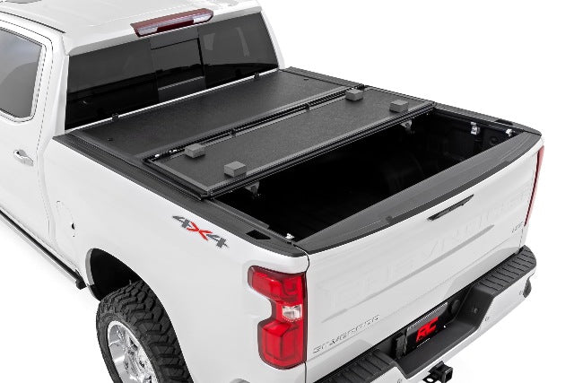 Hard Low Profile Bed Cover 5'9" Bed Chevy/GMC 1500 19-24 -2