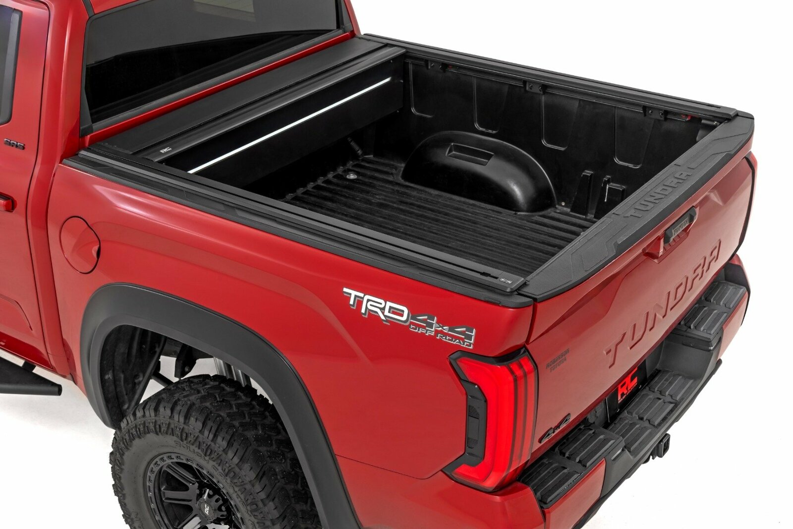Rough Country Powered Retractable Bed Cover | 5'7" Bed | for Toyota Tundra 22-25 -2