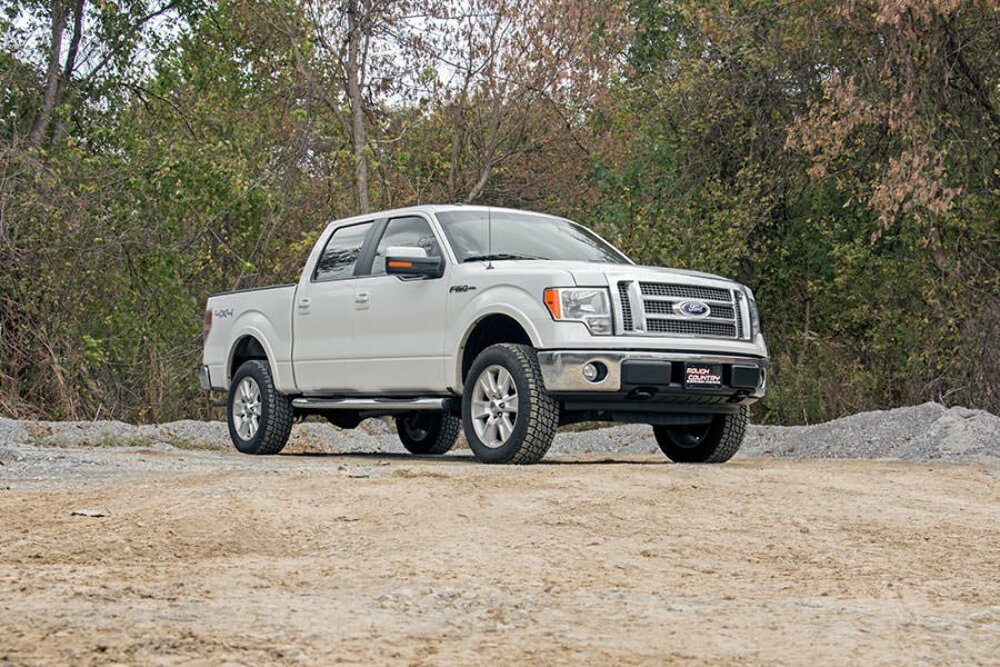 Rough Country 2" Lift Kit M1 Struts/M1 For Ford F-150 2WD/4WD 2009-2013 -2
