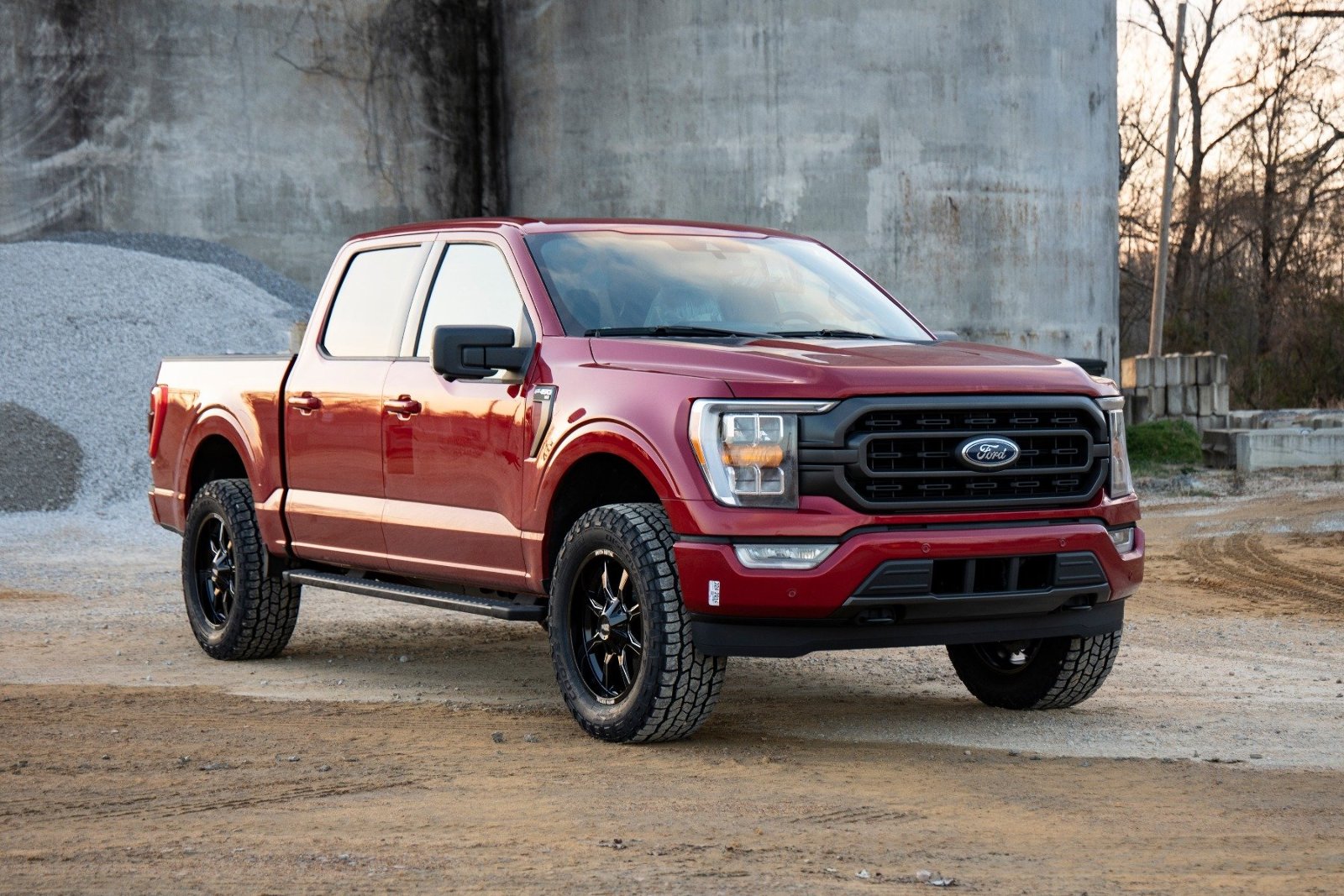 Rough Country 2 Inch Lift Kit For Ford F-150 2WD/4WD (2021-2025) -2