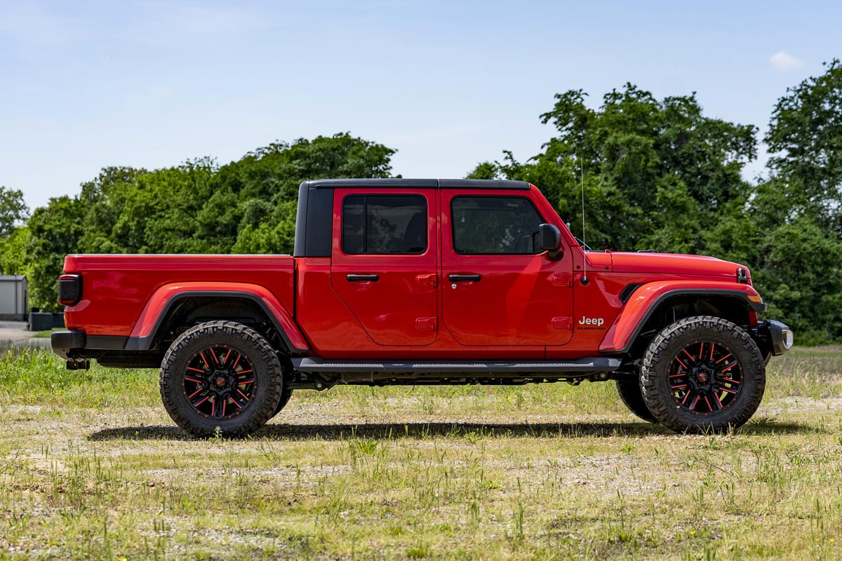 Rough Country 2.5 in Spacer Lift Kit fits Jeep Gladiator JT 20-25