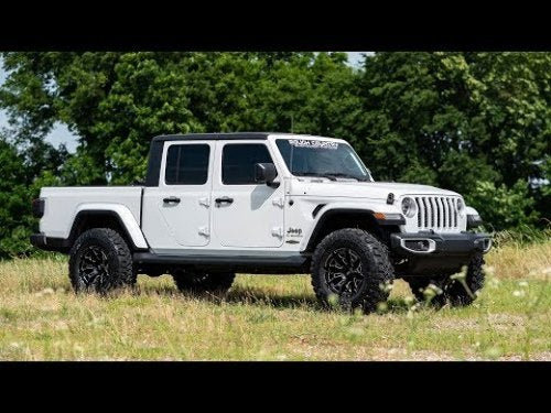 Rough Country 2.5" For Jeep JT Gladiator Suspension Lift Kit V2 Shocks Springs 64870