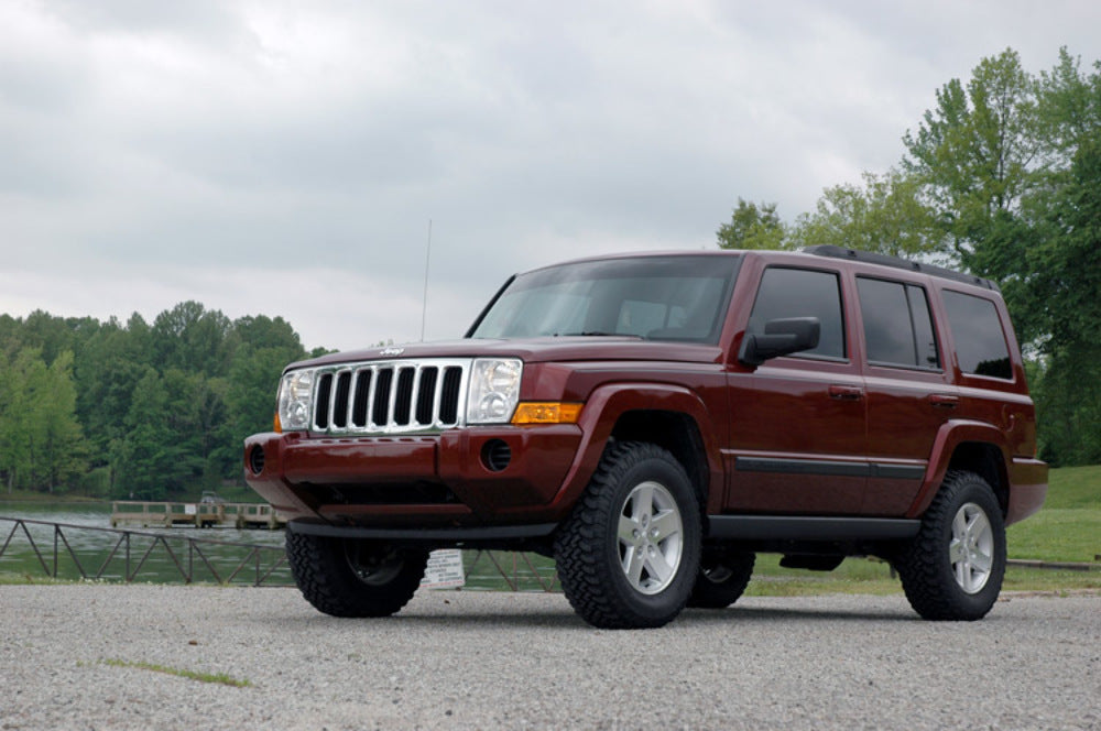 Rough Country 2" Lift Kit For Jeep Grand Cherokee WK/Commander XK