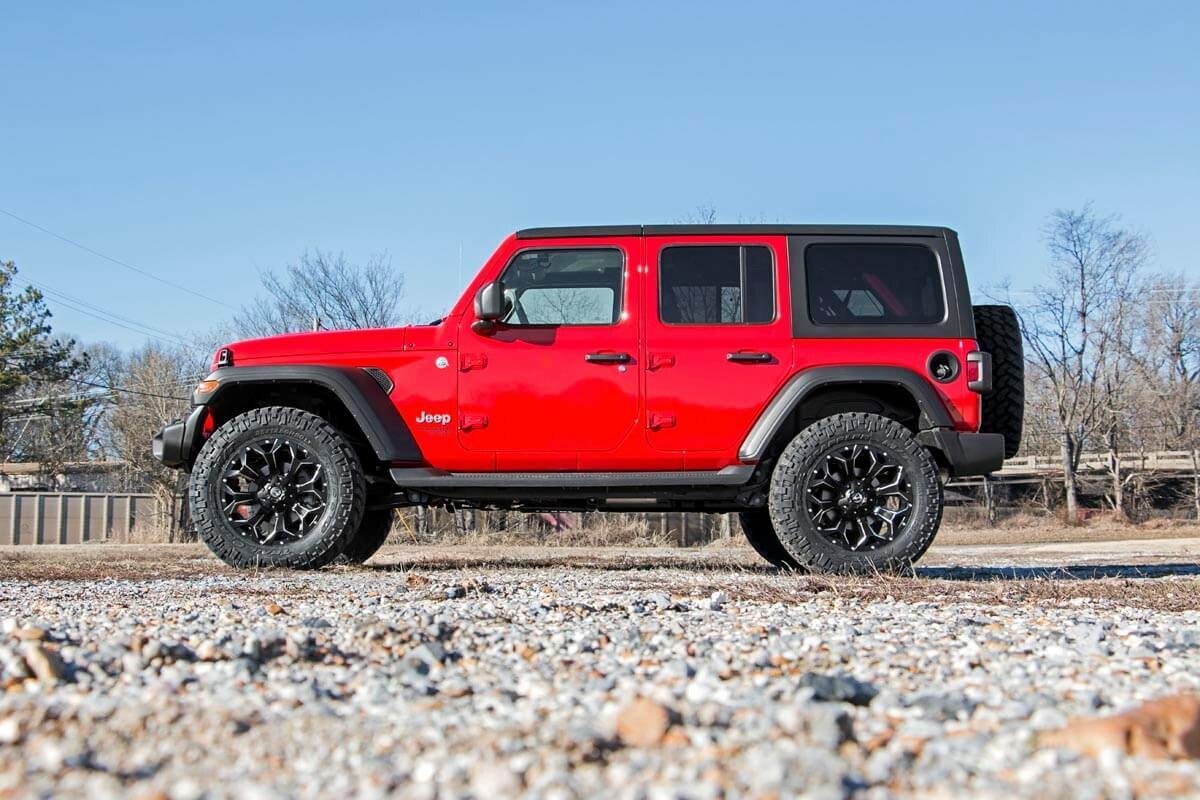 Rough Country 2.5" Lift Kit Coils M1 For Jeep Wrangler JL 4WD 18-22