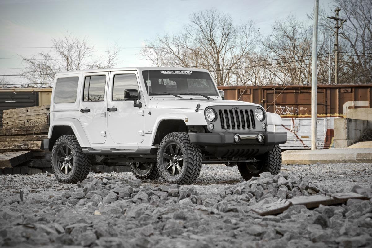 Rough Country 2.5" Suspension Lift Kit w/ Shocks for Jeep Wrangler JKU 07-18 4DR
