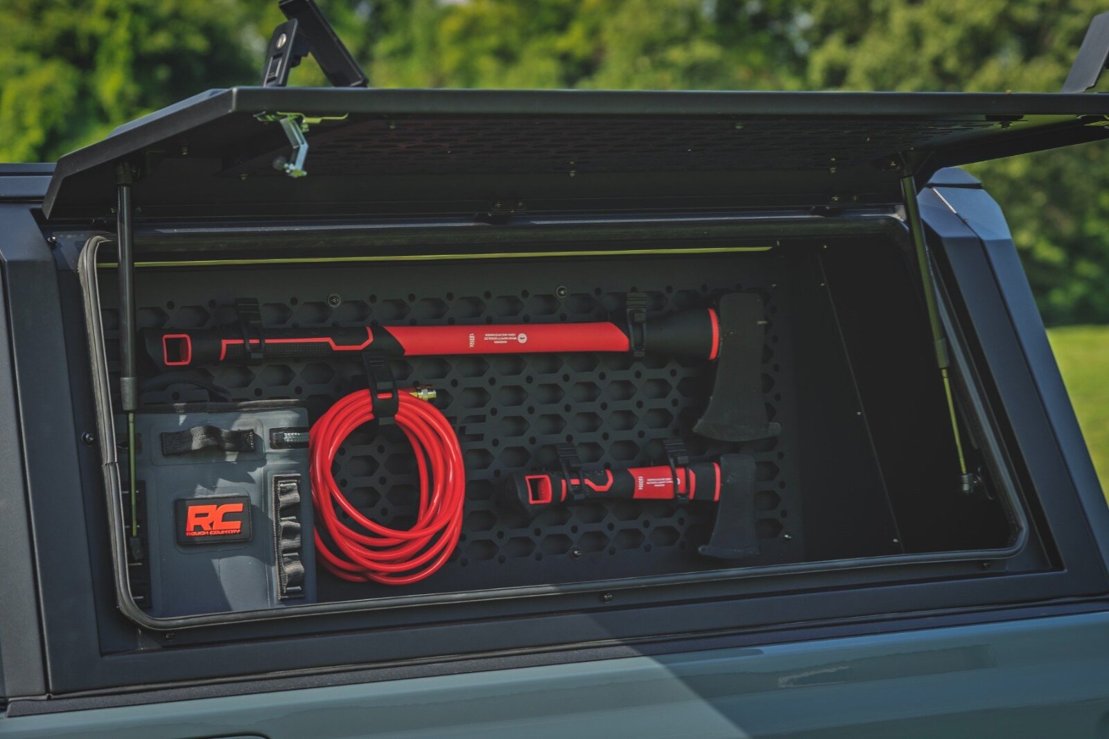 Rough Country Bed Cap Molle Panel Drvr-Side Storage Bin for Jeep Gladiator 20-25 734054