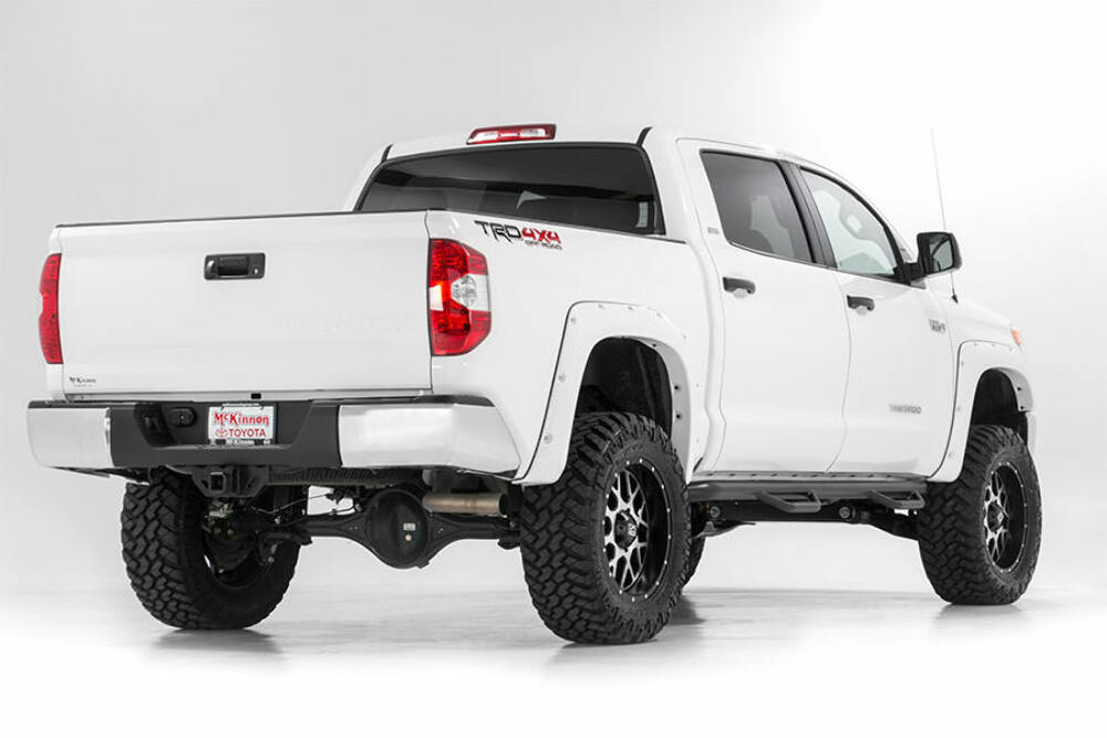 Rough Country 6" Lift Kit w/M1 Struts/M1 for Toyota Tundra 4WD 16-21 -3