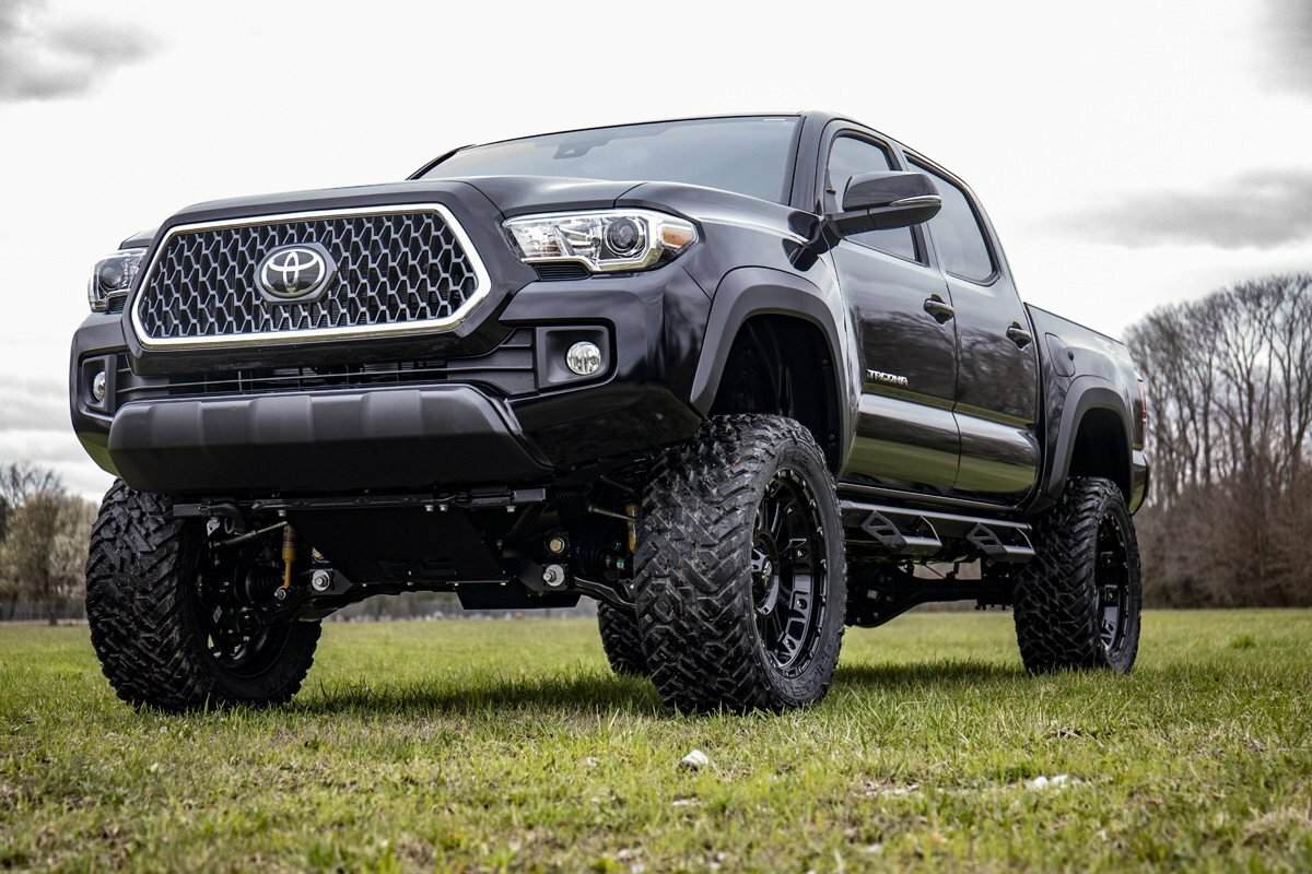Rough Country 6 In Lift Kit M1 Struts/M1 for Toyota Tacoma 16-23 -5