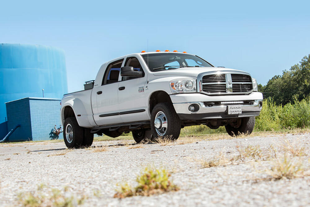 LED Bumper Mount 20" Spectrum Single Row Ram 2500/3500 10-18