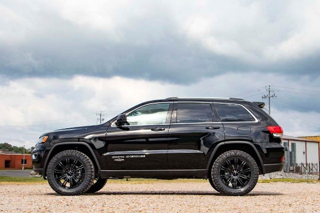 Rough Country for Jeep 2.5in Coil Spring Lift Kit 16-20 Grand Cherokee WK2
