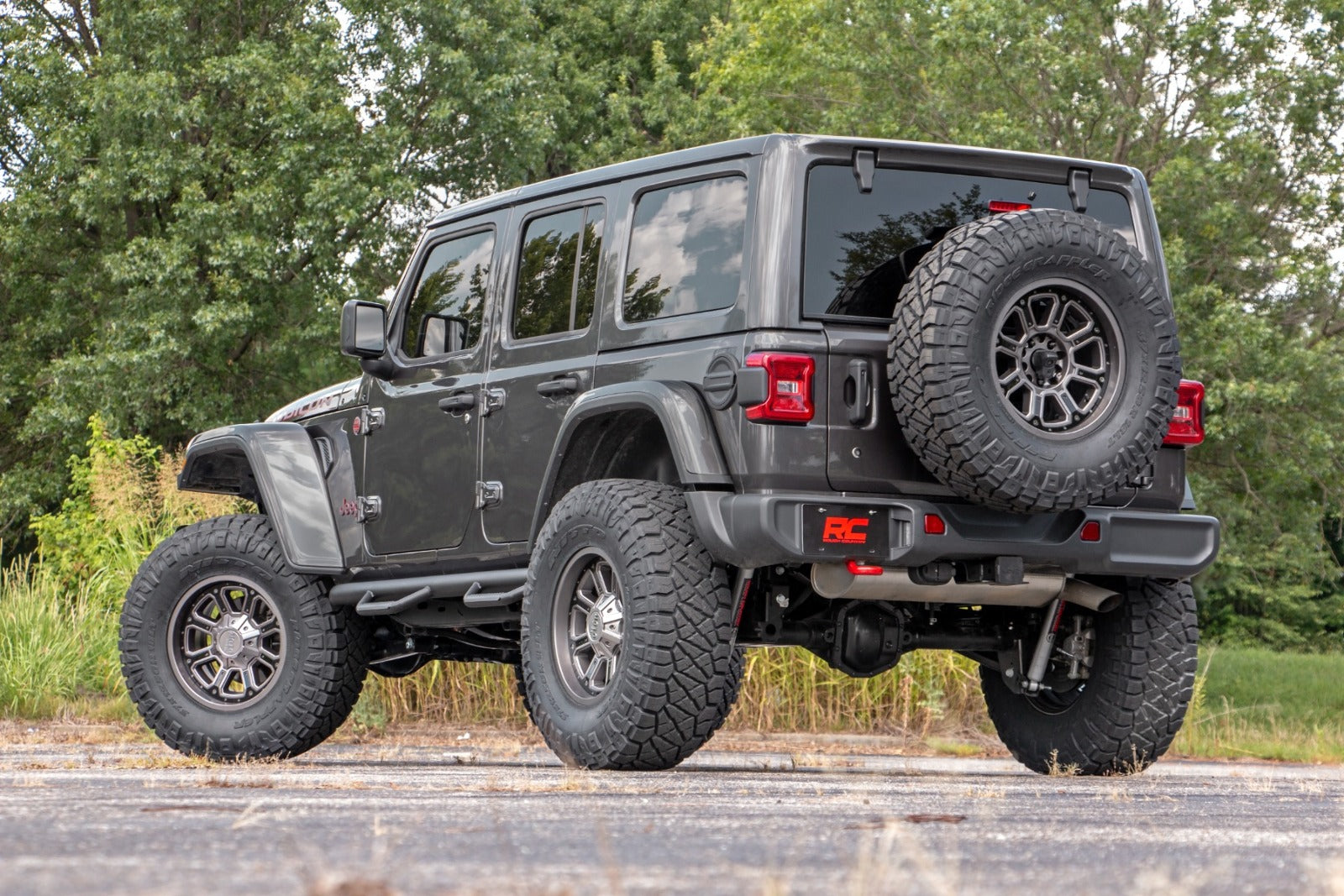 Rough Country 3.5" Lift Kit Adj Lower FR D/S for Jeep Wrangler JLU Rubicon 2024 -6