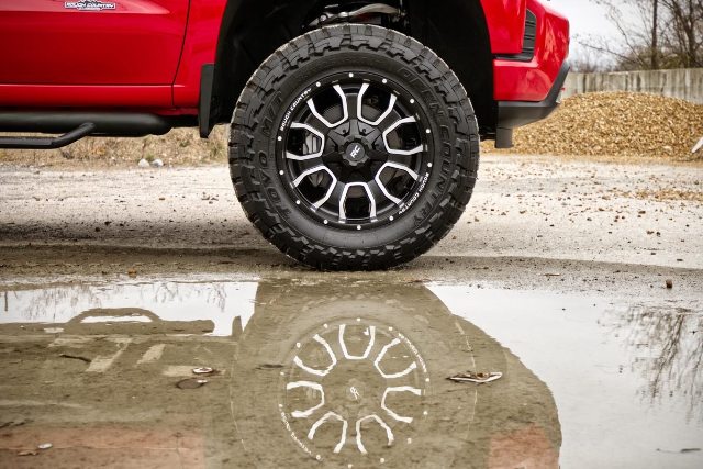 Rough Country Series 93 Wheel Machined Black One-Piece 20x9 6x5.5/6x135 93209012