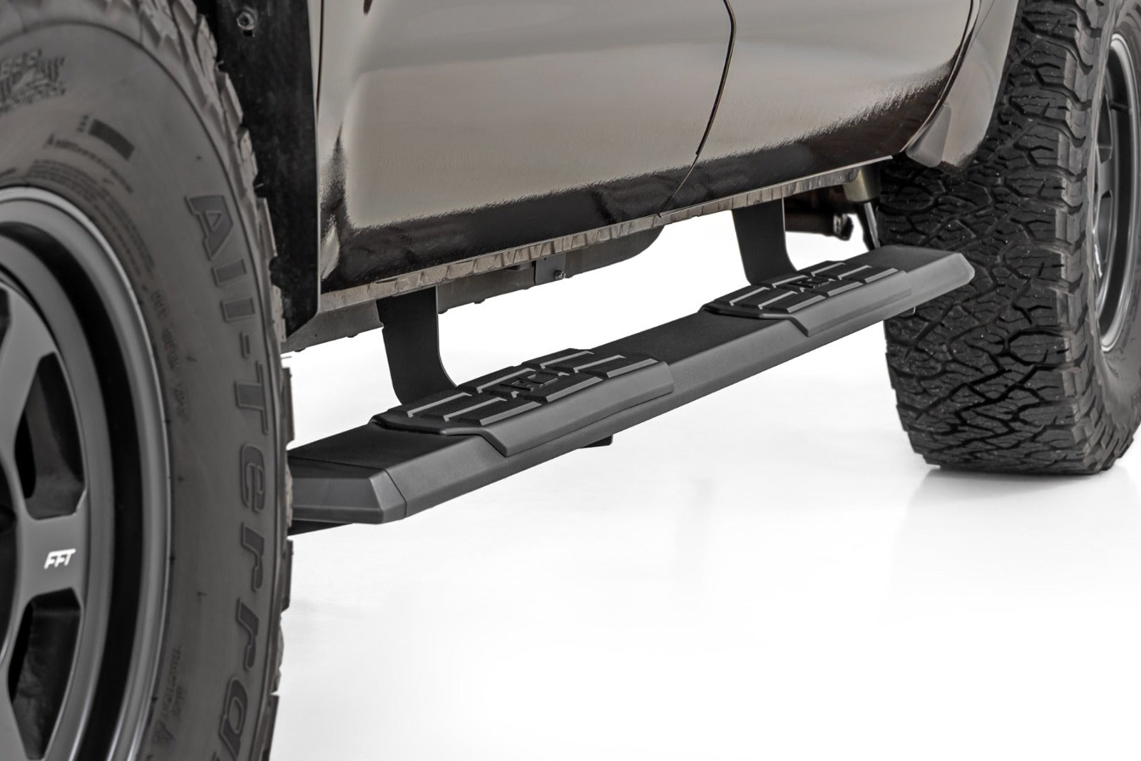 Rough Country TR2 Running Boards | CrewMax | for Toyota Tundra 2WD/4WD 2007-2021 95020