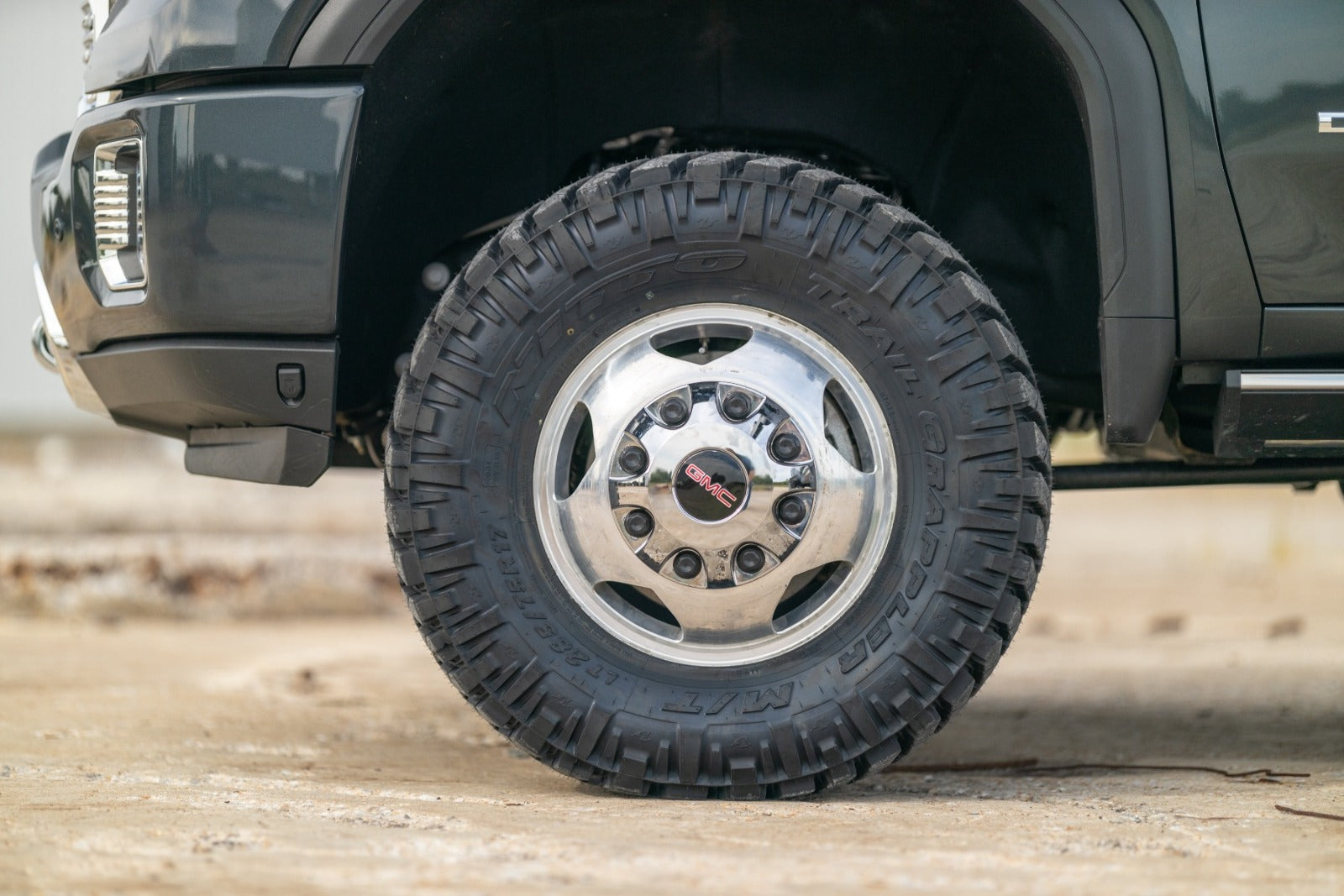 Rough Country 3" Lift Kit W/UCAs M1 Shocks Chevy/GMC 3500HD 20-25 95640 -4