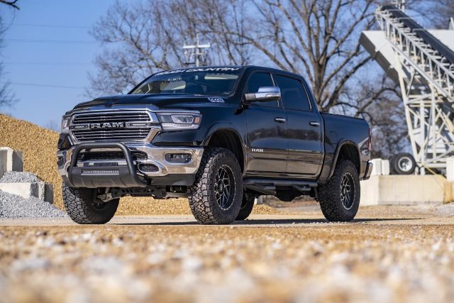 Bull Bar Ram 1500 w/LED Light Bar Black 19-20