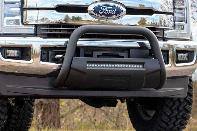 Ford 17-19 F-250 Bull Bar w/LED Light Bar Black -1