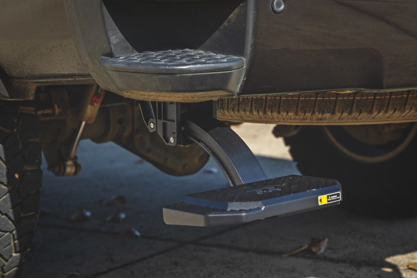 Rough Country Retractable Bed Step Manual Pull Chevy/GMC 2500HD/3500HD (15-19) PW059391