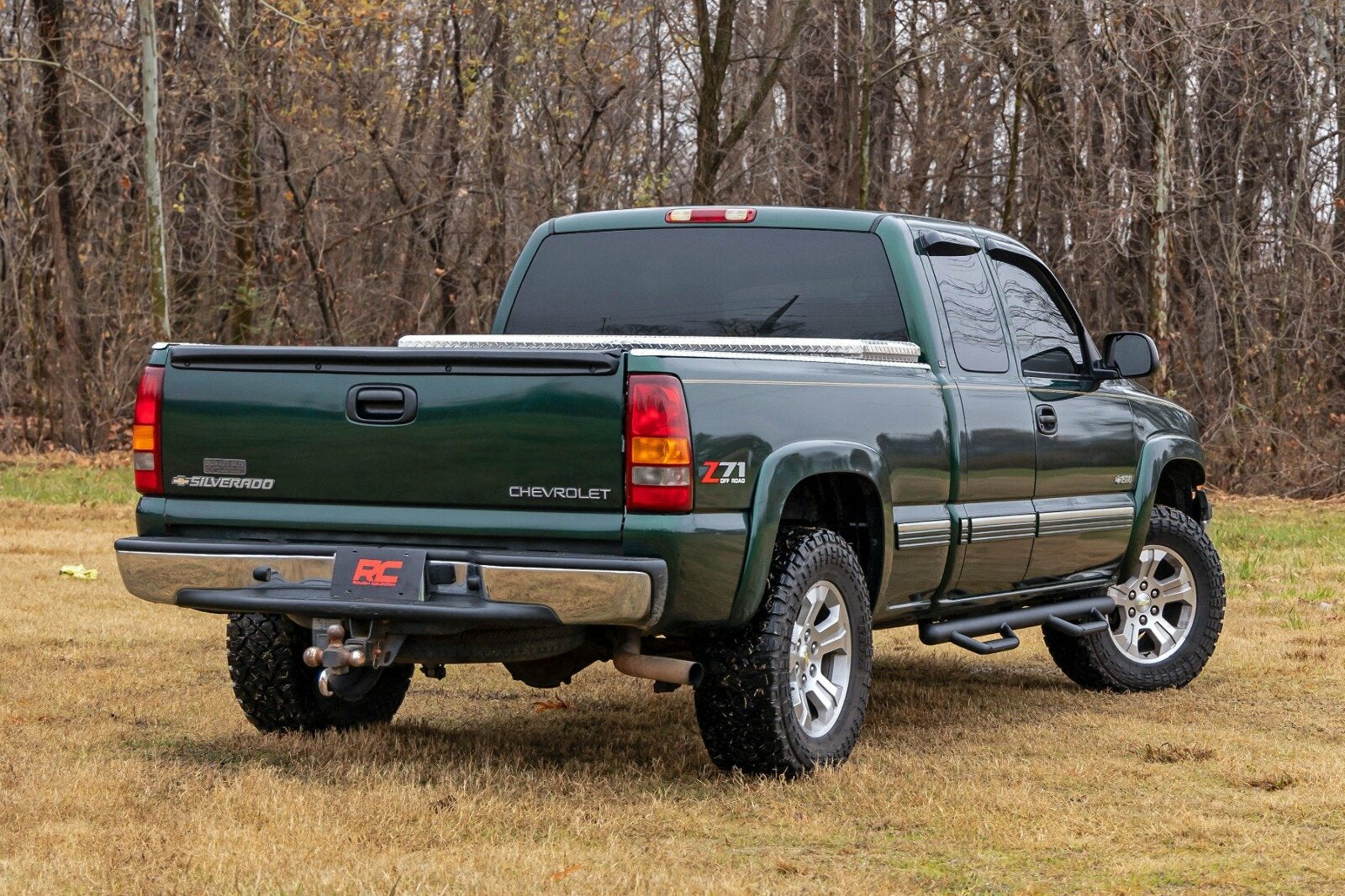Rough Country Nerf Steps | Cab Length | Chevy/GMC 1500 99-06 & Classic -6