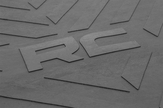 Rough Country GM Bed Mat RC Logos 07-18 1500 / 07-19 HD PU - 6' 6" Bed M670 RCM670
